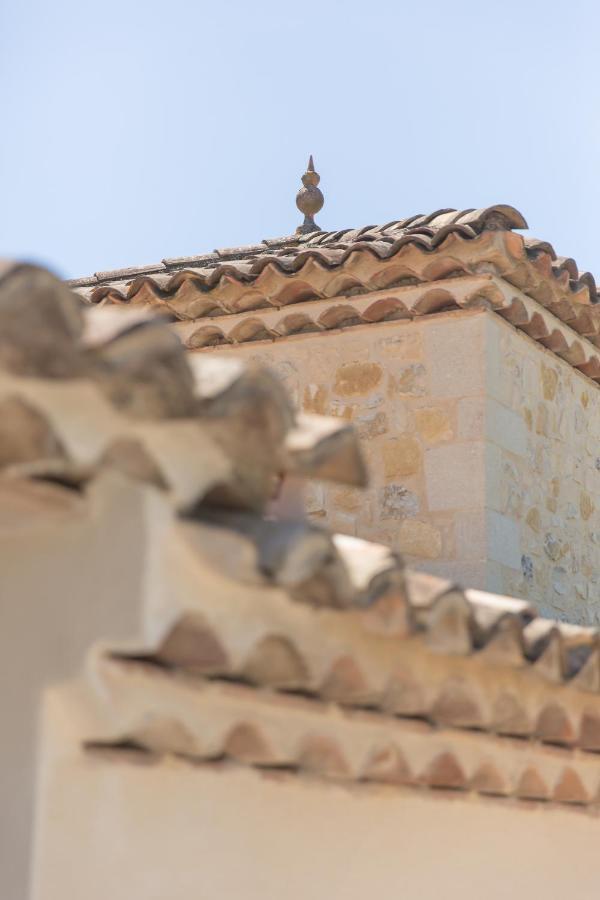 Le Mas Des Alexandrins Uzès Екстериор снимка